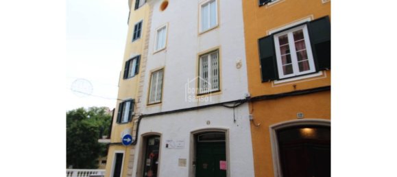 Коммерческая недвижимость с 8 спальнями в Маон, Испания № 189 5