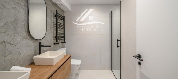 Дуплекс с 2 спальнями в Мадрид, Испания № 127329 11