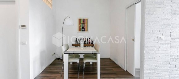 1 bedroom Apartment in Milan, Italy No. 327557 12