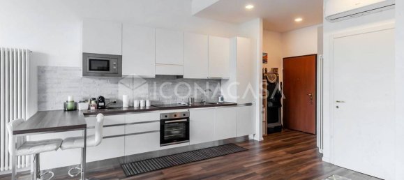 1 bedroom Apartment in Milan, Italy No. 327557 14