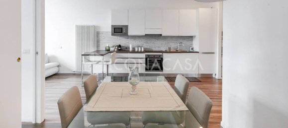 1 bedroom Apartment in Milan, Italy No. 327557 3