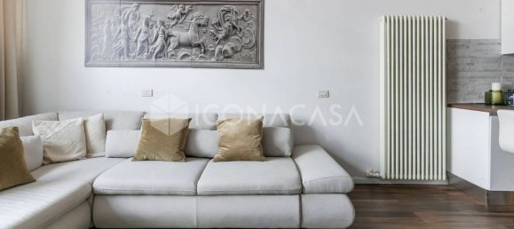 1 bedroom Apartment in Milan, Italy No. 327557 6