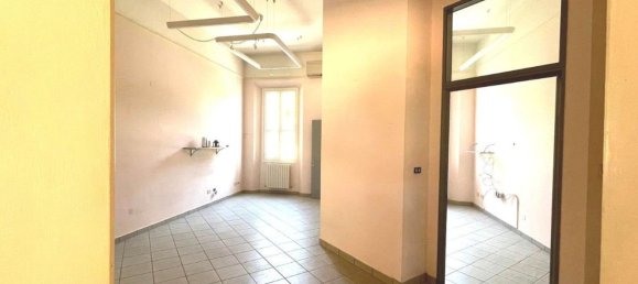 3-salle Appartement à Massa Lombarda, Italy No. 80584 4