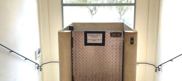 3-salle Appartement à Massa Lombarda, Italy No. 80584 2