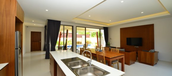 3 bedrooms Villa in Rawai, Thailand No. 8678 4