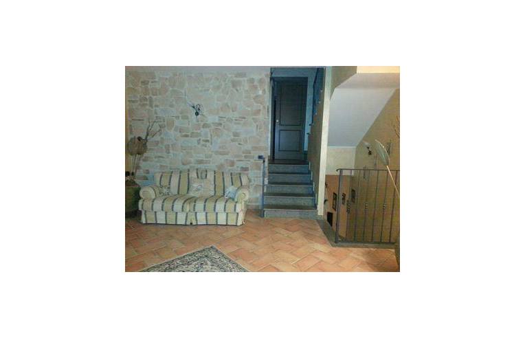 5 rooms Parking in Grosseto, Italy No. 254752