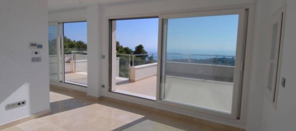 4 bedrooms Villa in Moraira, Spain No. 88357 7