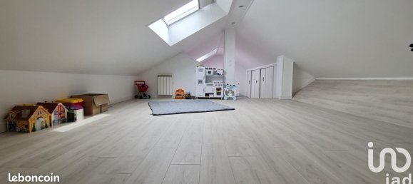 3 Schlafzimmer Wohnung in Saint-Julien-les-Villas, France, Nr. 210263 12