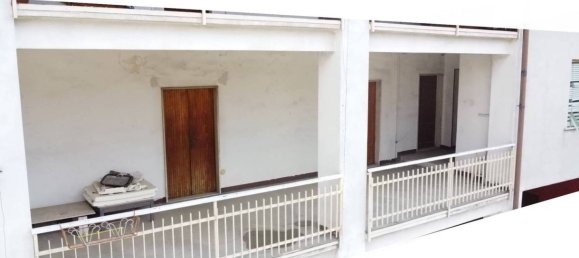 Квартира с 3 комнатами в Бонате Сопра, Италия № 276484 2