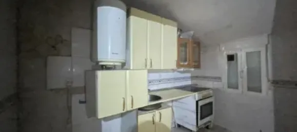 Apartamento de 2 dormitorios en Burgos, Spain No. 126639 4