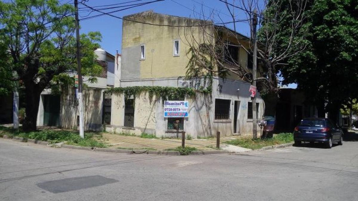 4 bedrooms House in Tres de Febrero, Argentina No. 58611