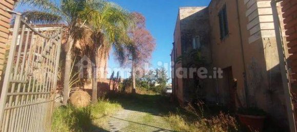 5 bedrooms Villa in Milazzo, Italy No. 280912 4