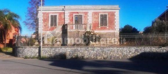 5 bedrooms Villa in Milazzo, Italy No. 280912 6