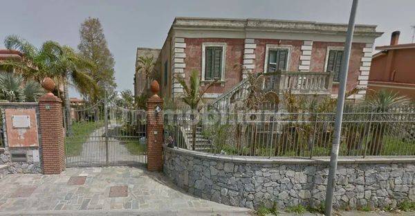 5 bedrooms Villa in Milazzo, Italy No. 280912
