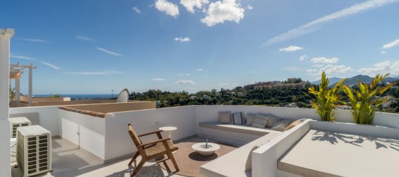 3 bedrooms Penthouse in La Quinta, Spain No. 139199 26