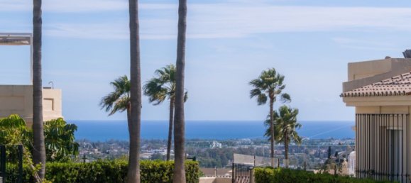 3 bedrooms Penthouse in La Quinta, Spain No. 139199 30