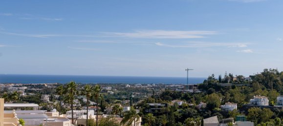 3 bedrooms Penthouse in La Quinta, Spain No. 139199 28