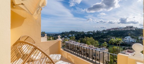 3 bedrooms Penthouse in La Quinta, Spain No. 139199 21