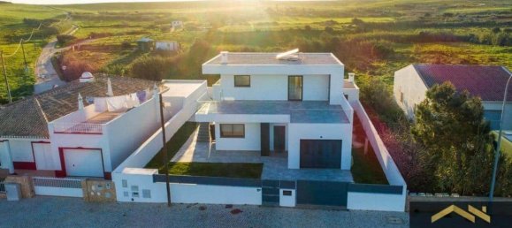 Villa de 3 dormitorios en Vila do Bispo, Portugal No. 9241 4