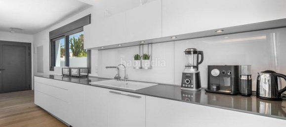 Вилла с 6 спальнями в Марбелья, Испания № 93777 9