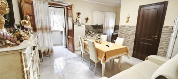 5غرفة شقة في Palermo, Italy رقم 147713 2