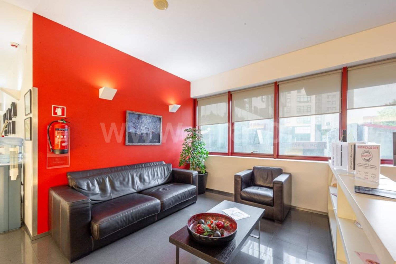 Büro in Porto, Portugal 162m², Nr. 93900