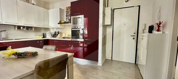 4 rooms Apartment in Bologna, Italy No. 21399 4