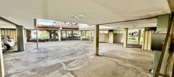 4 rooms Apartment in Bologna, Italy No. 21399 26