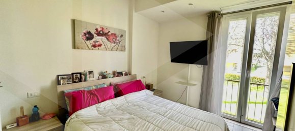 4 rooms Apartment in Bologna, Italy No. 21399 2