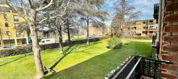 4 rooms Apartment in Bologna, Italy No. 21399 12