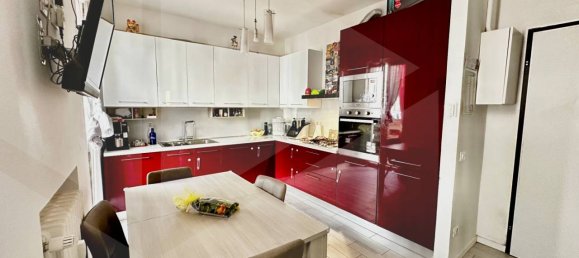 4 rooms Apartment in Bologna, Italy No. 21399 5