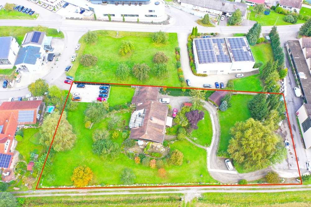 10 bedrooms Building in Baden-Wurttemberg, Germany No. 45123