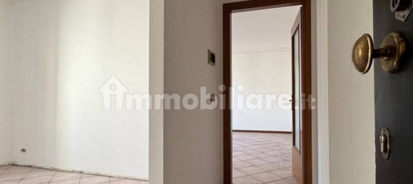 Квартира с 3 спальнями в Удине, Италия № 144521 5