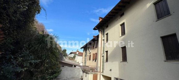 Квартира с 3 спальнями в Удине, Италия № 144521 22