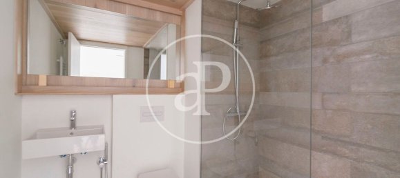 Apartamento de 2 dormitorios en Ciudad Vieja, Spain No. 85940 13