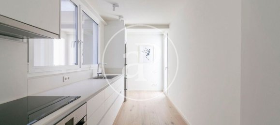 Apartamento de 2 dormitorios en Ciudad Vieja, Spain No. 85940 5