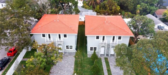 3 dormitorios dúplex en venta en Miami, Miami-Dade, Florida, USA № 615694 29