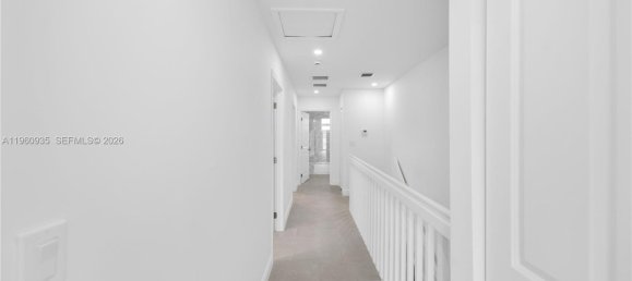 3 dormitorios dúplex en venta en Miami, Miami-Dade, Florida, USA № 615694 4