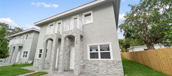 3 dormitorios dúplex en venta en Miami, Miami-Dade, Florida, USA № 615694 23