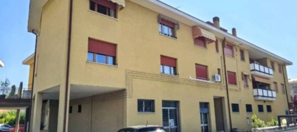 304m² Commercial property in Susegana, Italy No. 291458 10