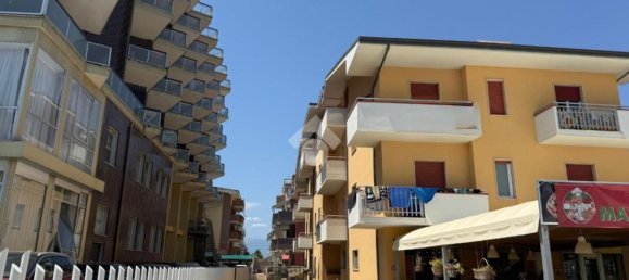2 rooms Apartment in Alba Adriatica, Italy No. 279453 10