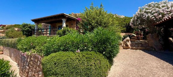 4 bedrooms Villa in Trinità d'Agultu e Vignola, Italy No. 325969 9