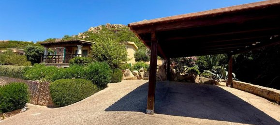 4 bedrooms Villa in Trinità d'Agultu e Vignola, Italy No. 325969 8