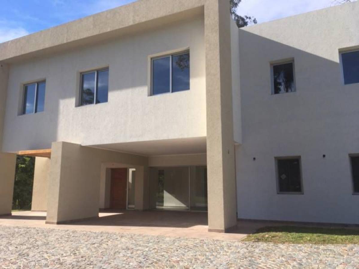 4 chambres Maison à Berazategui, Argentina No. 97643