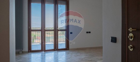 3 bedrooms Penthouse in San Donato Milanese, Italy No. 226365 2