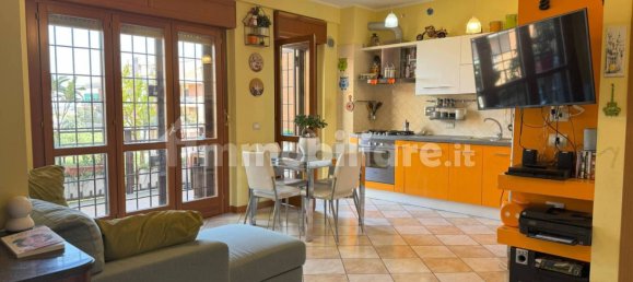 3 bedrooms Penthouse in Rome, Italy No. 34064 6