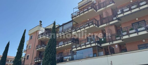 3 bedrooms Penthouse in Rome, Italy No. 34064 2