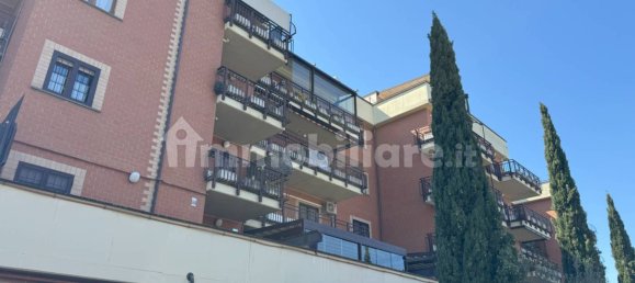 3 bedrooms Penthouse in Rome, Italy No. 34064 3