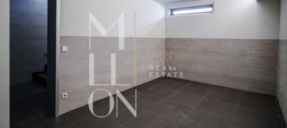 3 bedrooms House in Madalena, Portugal No. 18053 20