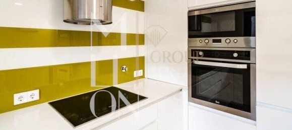 3 bedrooms House in Madalena, Portugal No. 18053 8